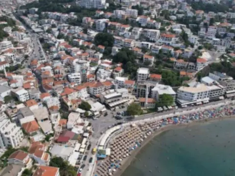 Sale, two bedroom apartment, 76m², Pinješ, Ulcinj