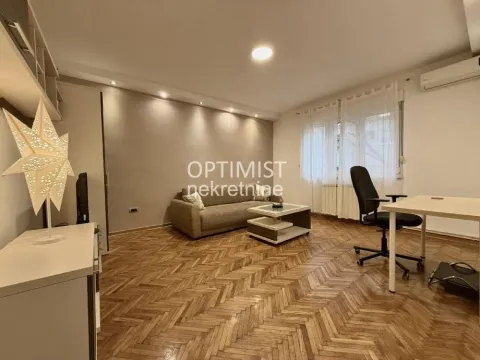 Stan in Botanička Bašta