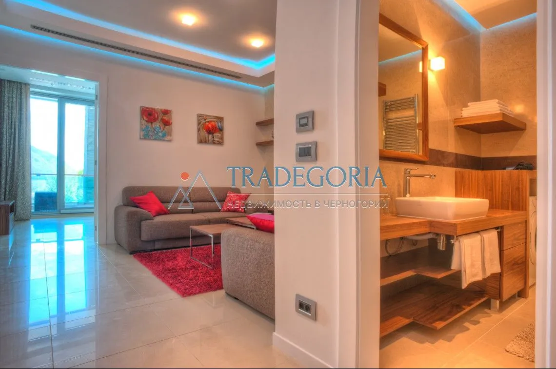 Prodaja, dvosoban stan, 112m², Budva, Crna Gora