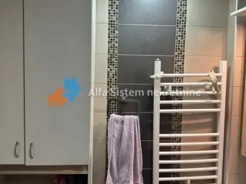 Izdavanje, četvorosoban stan, 100m², Kalenić Pijaca, Vračar Sve Podlokacije - image 17