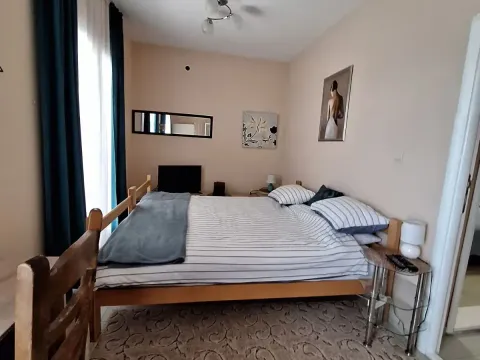 Izdavanje, kuća, 100m², Tivat, Crna Gora - image 3