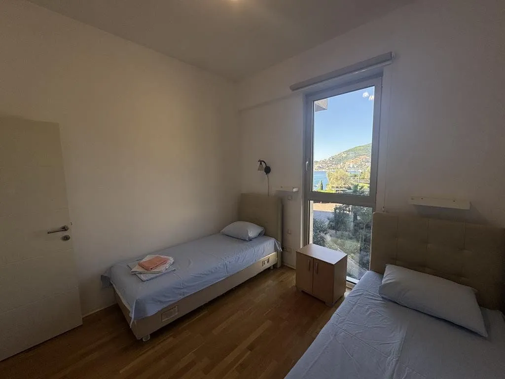 Rent, three bedroom apartment, 115m², Budva, Crna Gora
