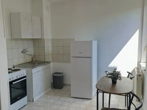 Izdavanje, garsonjera, 24m², Grbavica, Novi Sad Sve Podlokacije - image 2