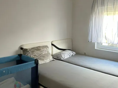 Rent, three bedroom apartment, 120m², Donja Lastva, Tivat - image 7