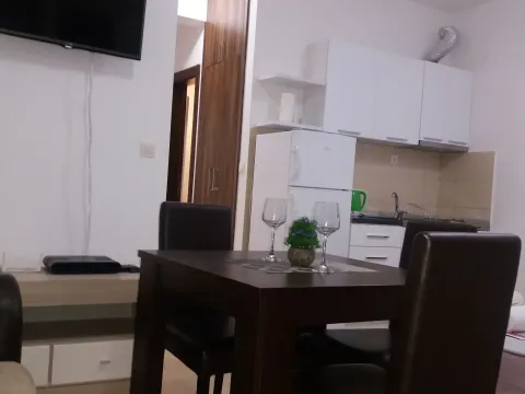 Rent, one bedroom apartment, 30m², Rozino, Budva - image 9