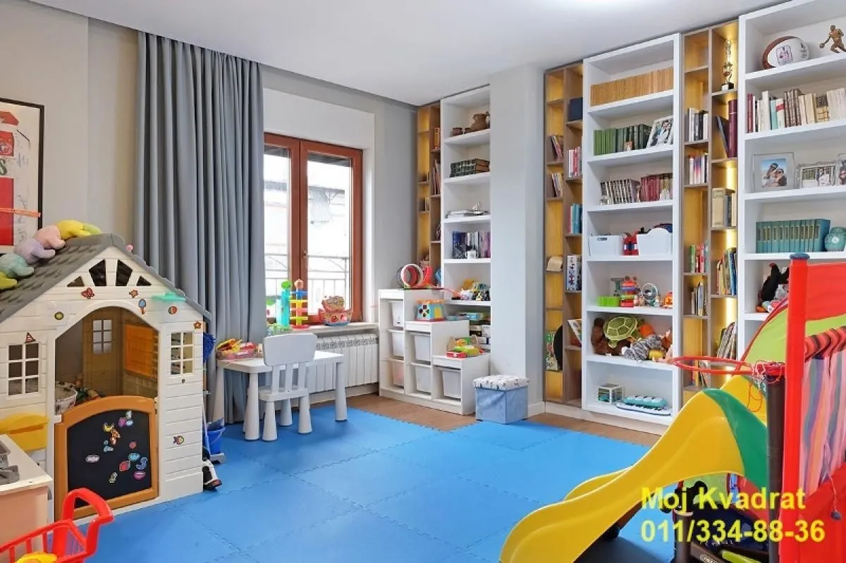 Sale, four bedroom apartment, 151m², Vračar Centar, Vračar Sve Podlokacije