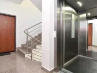 Rent, two bedroom apartment, 55m², Maslinjak, Budva - image 2