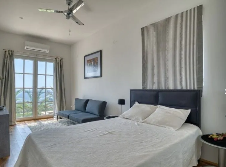 Prodaja, kuća, 330m², Podi, Herceg Novi