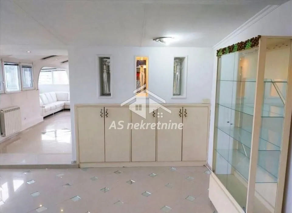 Prodaja, trosoban stan, 160m², Novi Beograd Blok 61, Novi Beograd Sve Podlokacije