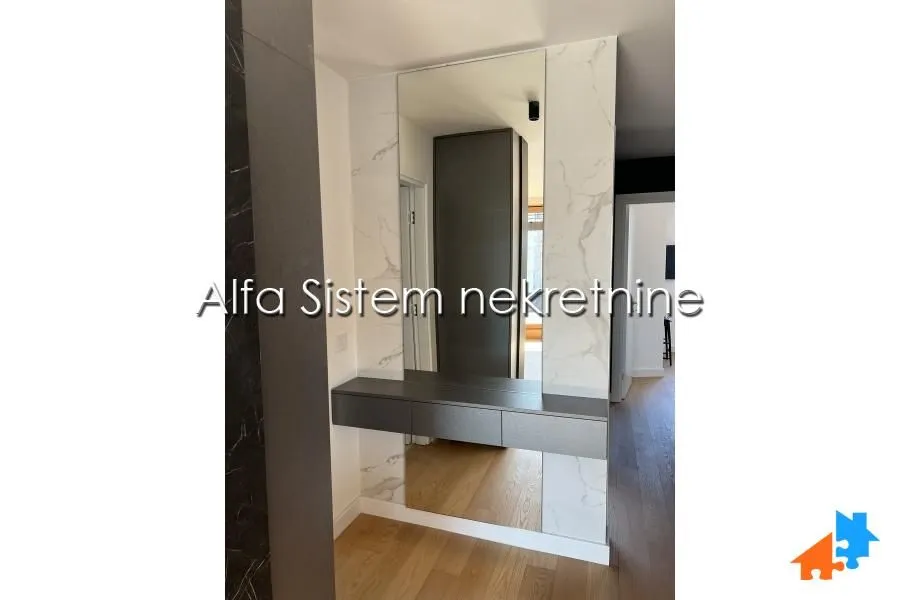 Rent, three bedroom apartment, 140m², Neimar, Vračar Sve Podlokacije