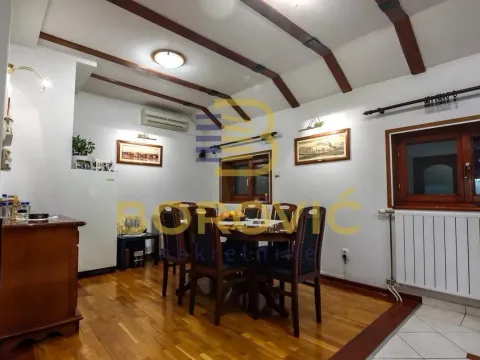 Sale, four bedroom apartment, 104m², Stari Grad, Beograd - image 10