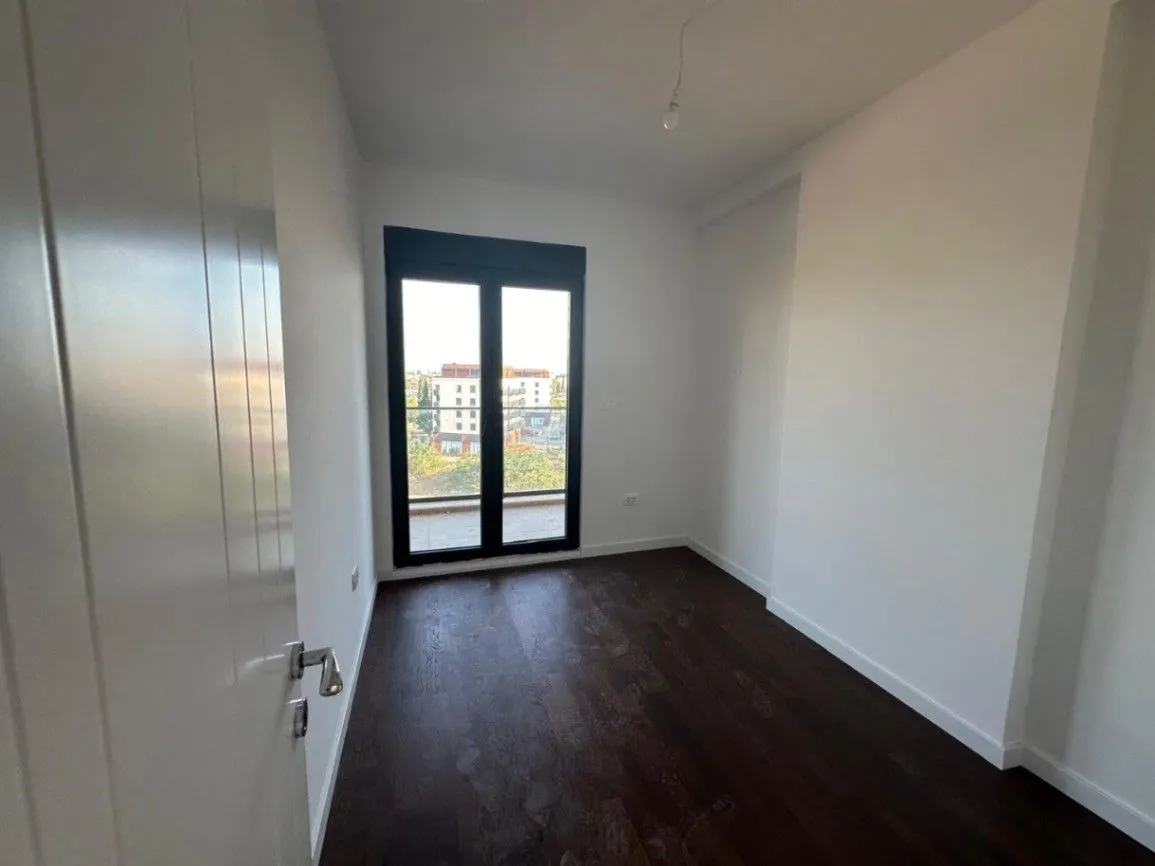 Prodaja, jednosoban stan, 39m², Central Point, Podgorica