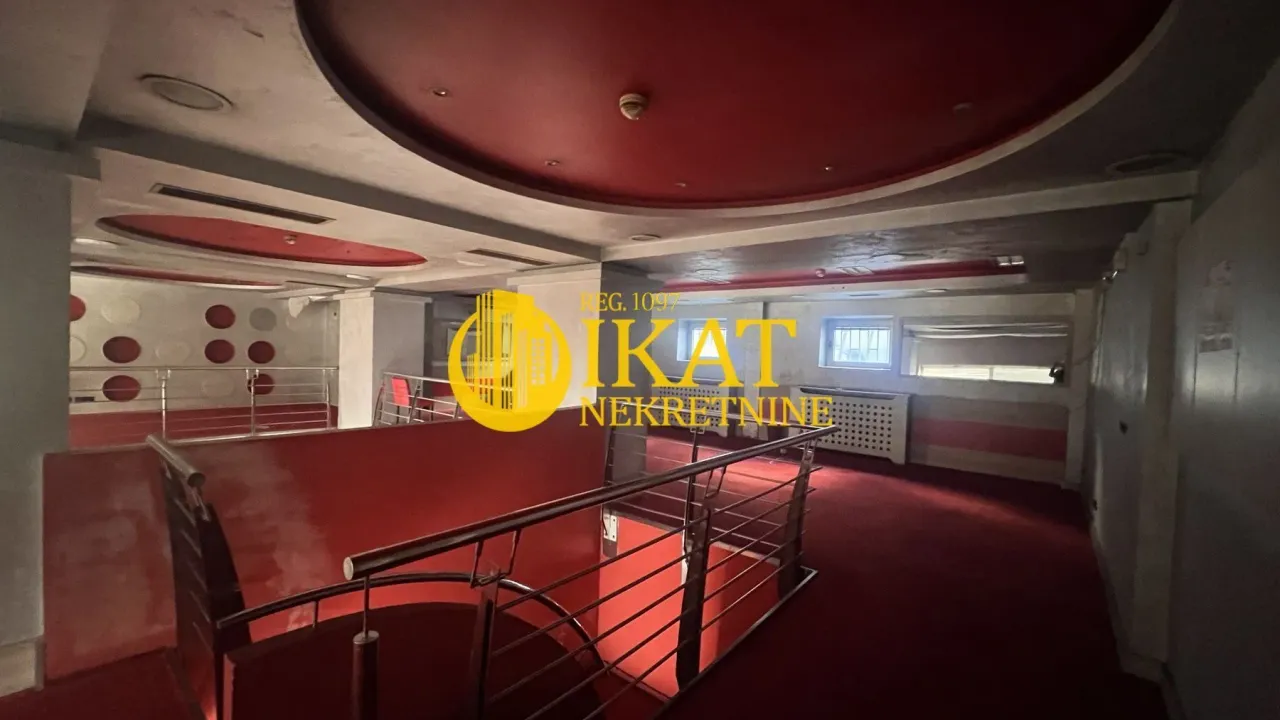 Izdavanje, poslovni prostor, 309m², Stari Grad, Beograd