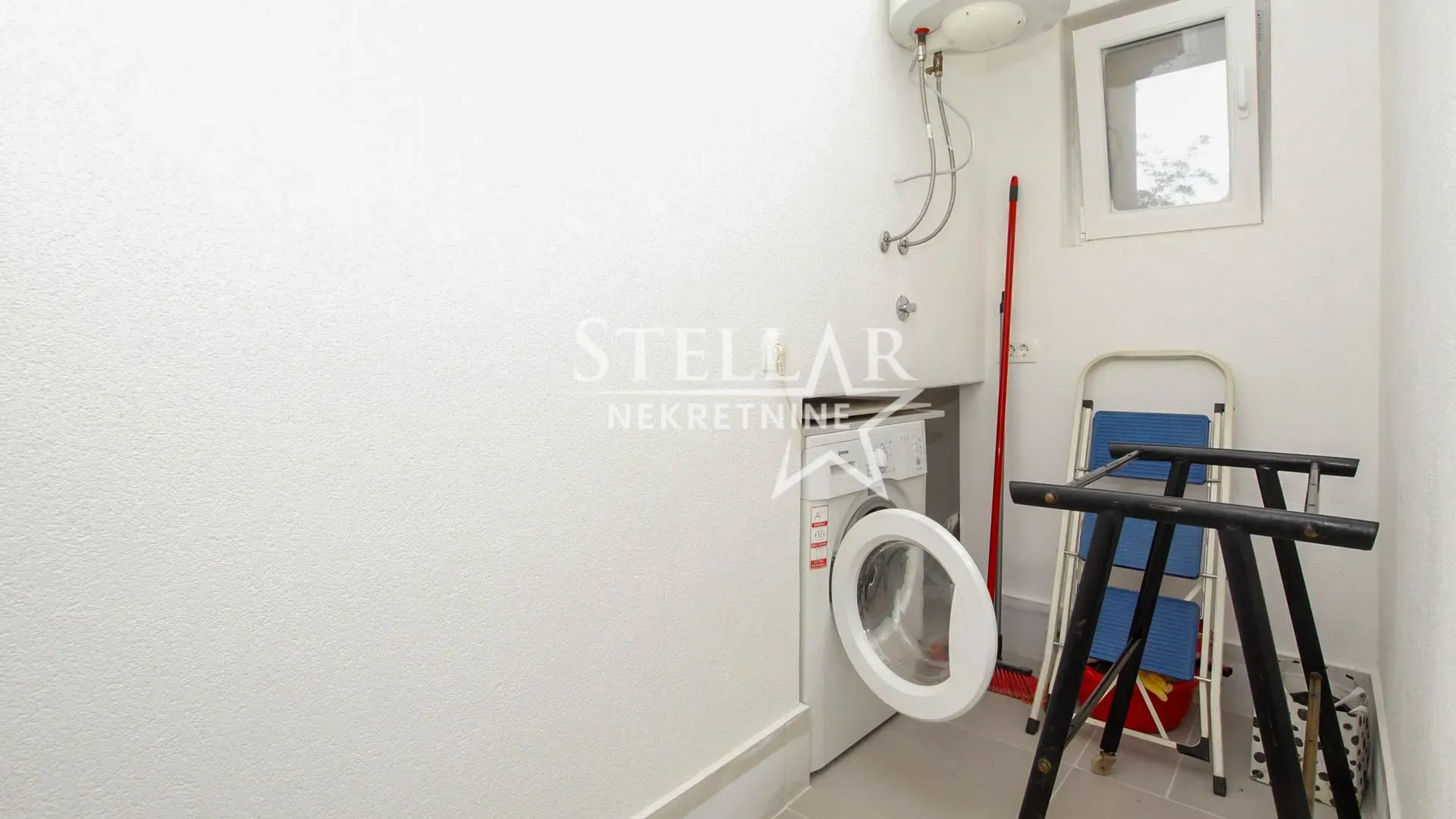 Rent, house, 200m², Gornja Gorica, Podgorica