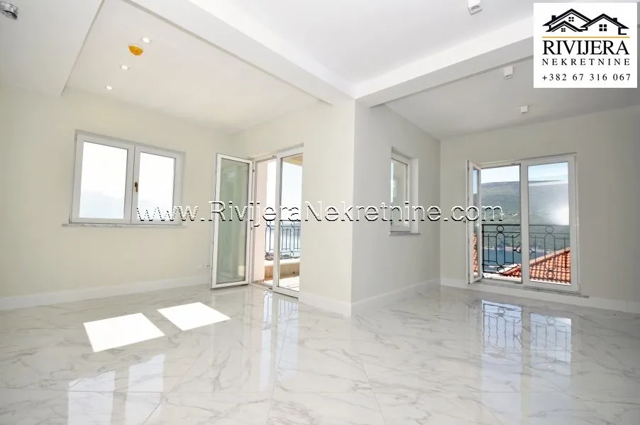 Prodaja, trosoban stan, 115m², Đenovići, Herceg Novi
