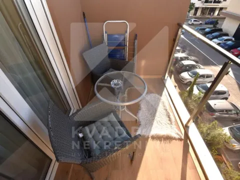 Izdavanje, jednosoban stan, 48m², New City, Podgorica - image 11