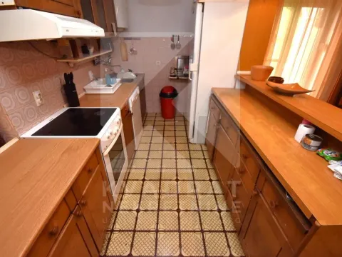 Rent, house, 230m², Zagorič, Podgorica - image 7