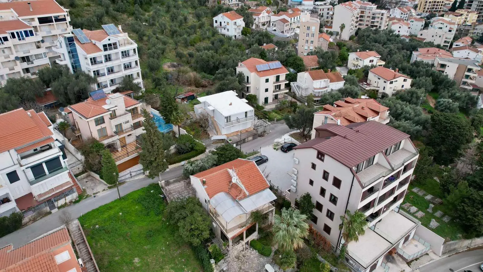 Prodaja, plac, 237m², Petrovac, Budva