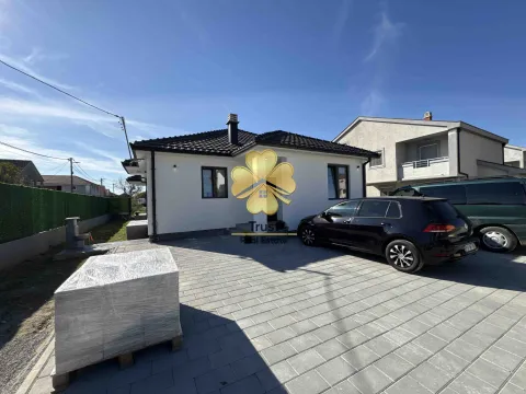 Izdavanje,  kuća, 170m2, Murtovina, Podgorica