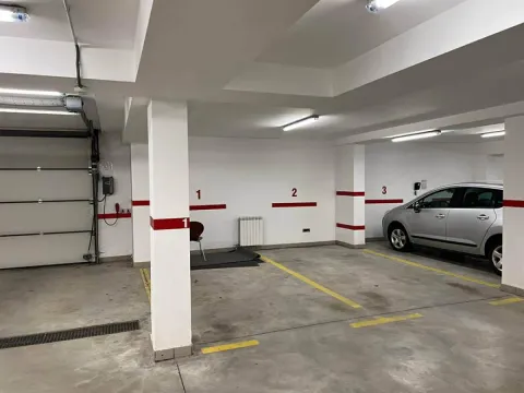Rent, office space, 3000m², Batajnica, Beograd - image 15