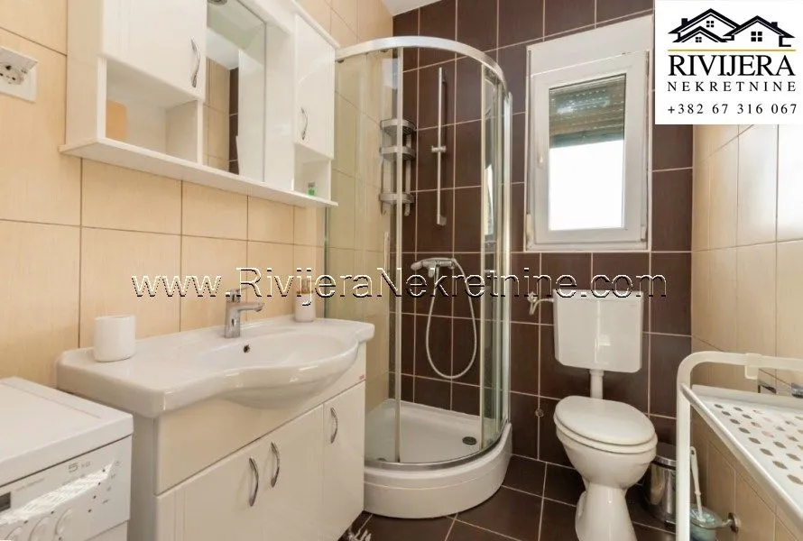 Prodaja, dvosoban stan, 82m², Đenovići, Herceg Novi