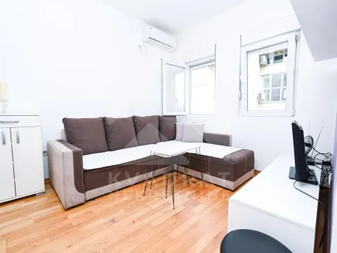 Rent, one bedroom apartment, 30m², Zabjelo, Podgorica - image 1