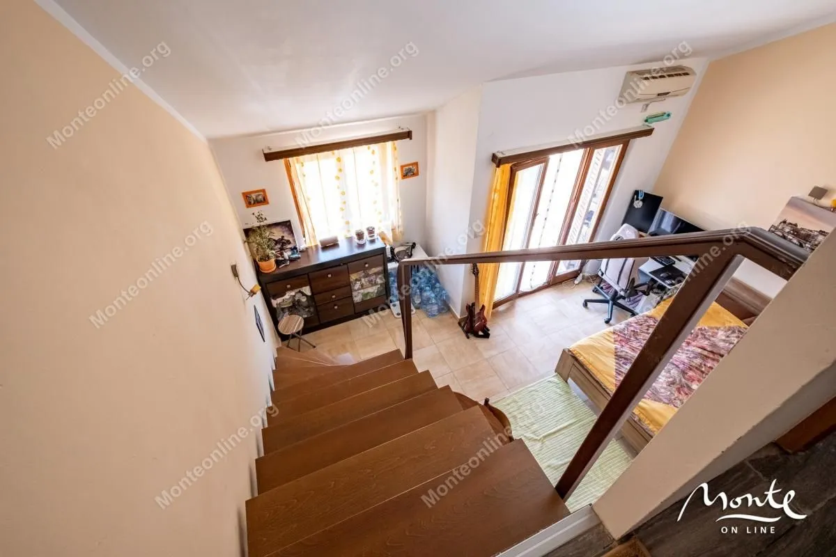 Prodaja, dvosoban stan, 72m², Kamenari, Herceg Novi