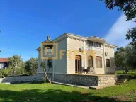 Izdavanje, kuća, 300m², Vranići, Podgorica - image 1