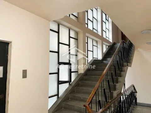 Izdavanje, dvosoban stan, 55m², Stari Grad, Beograd - image 19