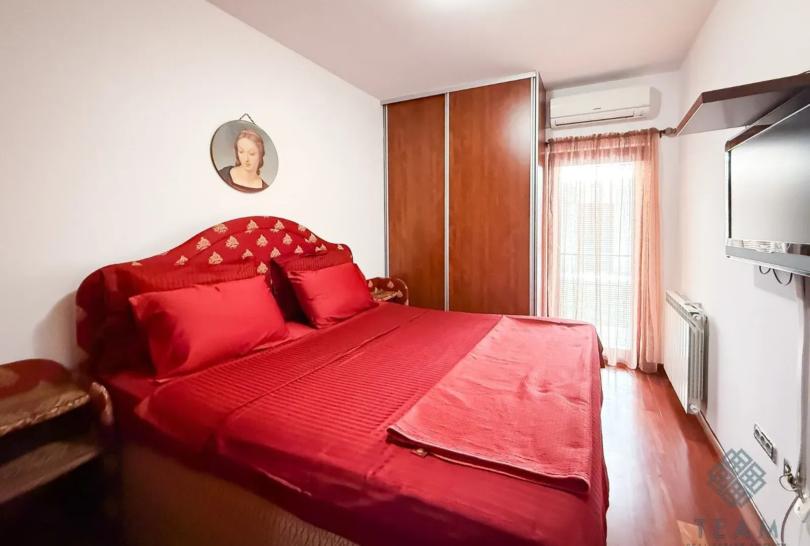 Izdavanje, trosoban stan, 100m², Gorica C, Podgorica