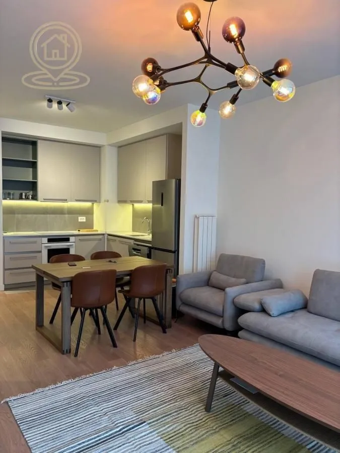 Izdavanje, dvosoban stan, 55m², Savski Venac, Beograd