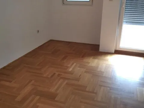 Rent, one bedroom apartment, 47m², Stari Aerodrom, Podgorica - image 10