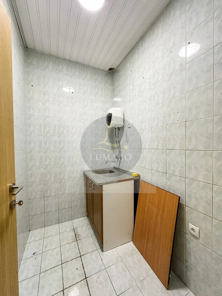 Rent, office space, 191m², Ljubović, Podgorica