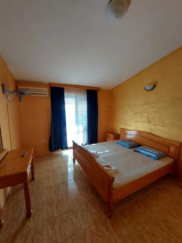 Izdavanje, ugostiteljski objekat, 1900m², Utjeha, Bar