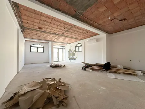 Prodaja, poslovni prostor, 110m², Vezirov Most, Podgorica - image 7