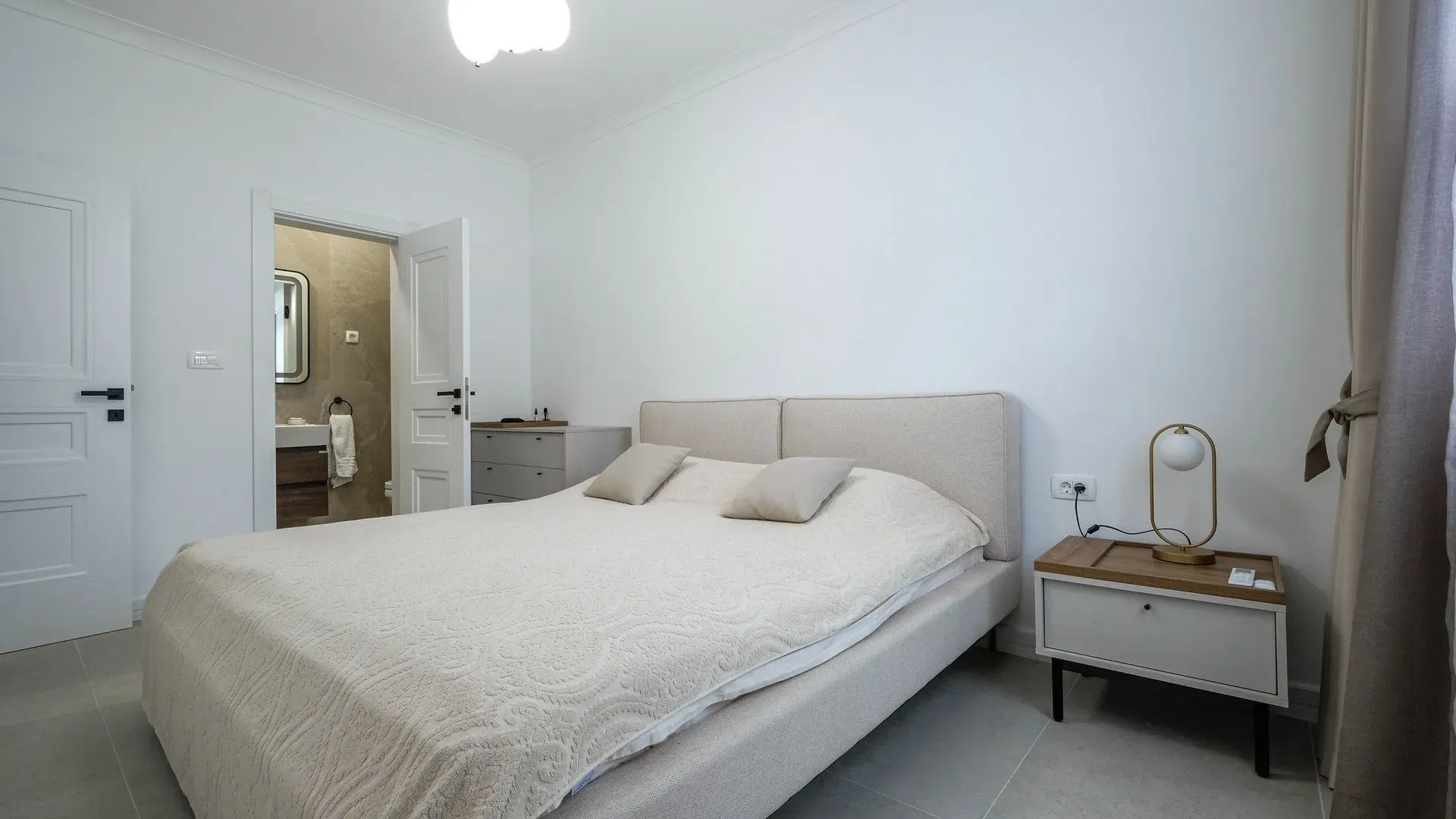 Prodaja, dvosoban stan, 87m², Bečići, Budva