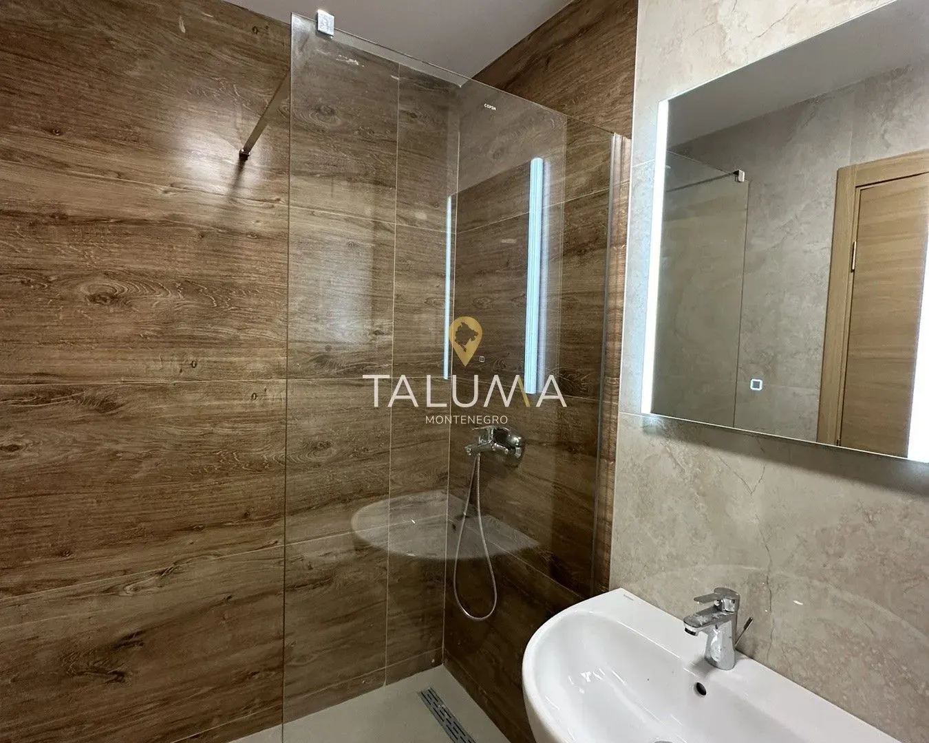 Prodaja, jednosoban stan, 48m², Centar, Cetinje
