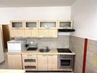 Izdavanje, dvosoban stan, 50m², Čubura, Beograd - image 4