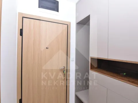 Izdavanje, jednosoban stan, 45m², New City, Podgorica - image 14