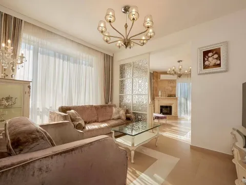 Sale, house, 150m², Bečići, Budva - image 2
