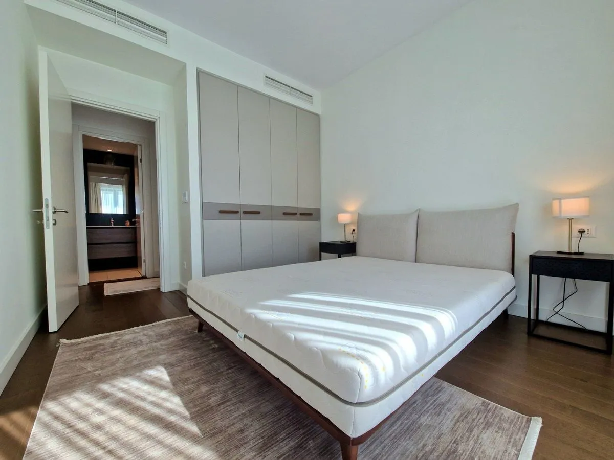 Sale, four bedroom apartment, 139m², Beograd Na Vodi, Beograd