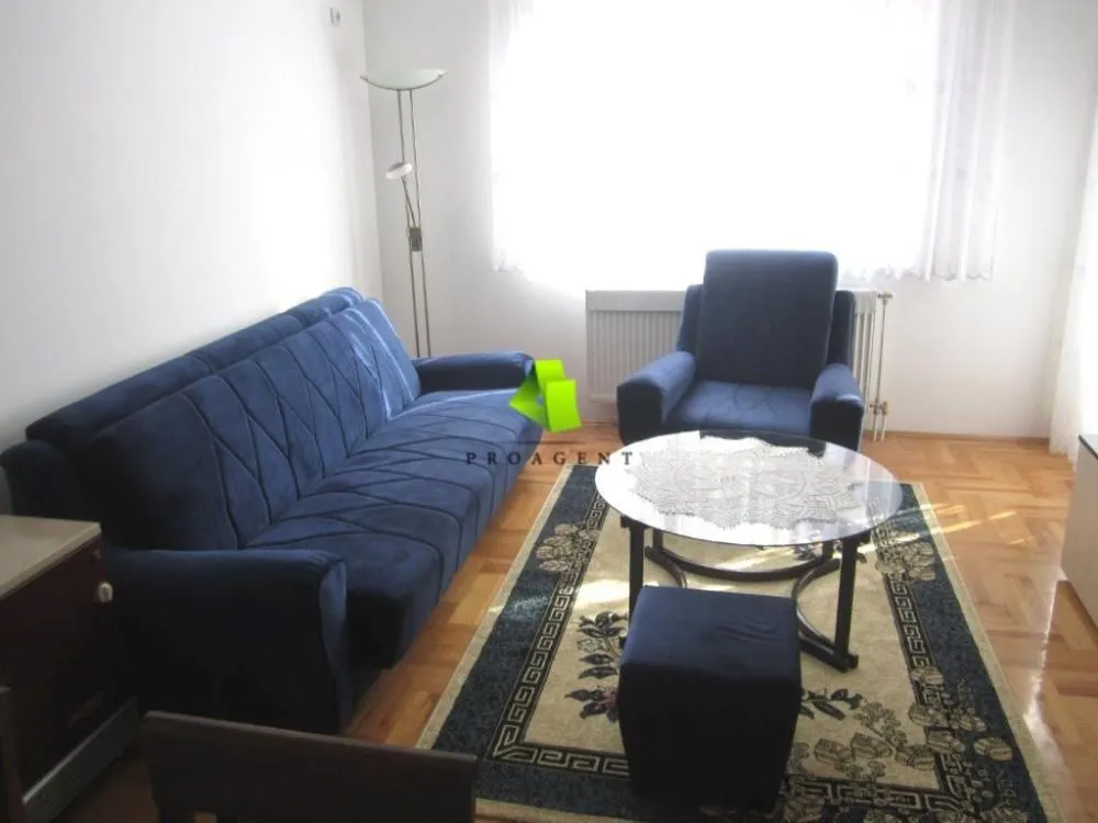 Izdavanje, jednosoban stan, 50m², Palilula, Niš