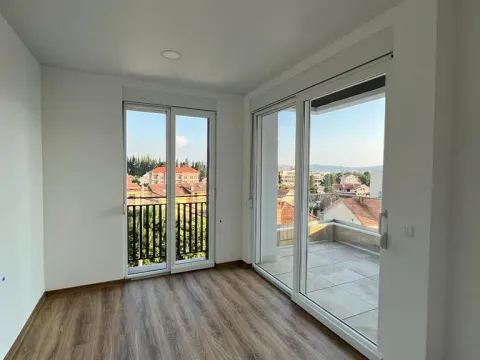 Prodaja, stan, 45m², Tivat, Crna Gora - image 3