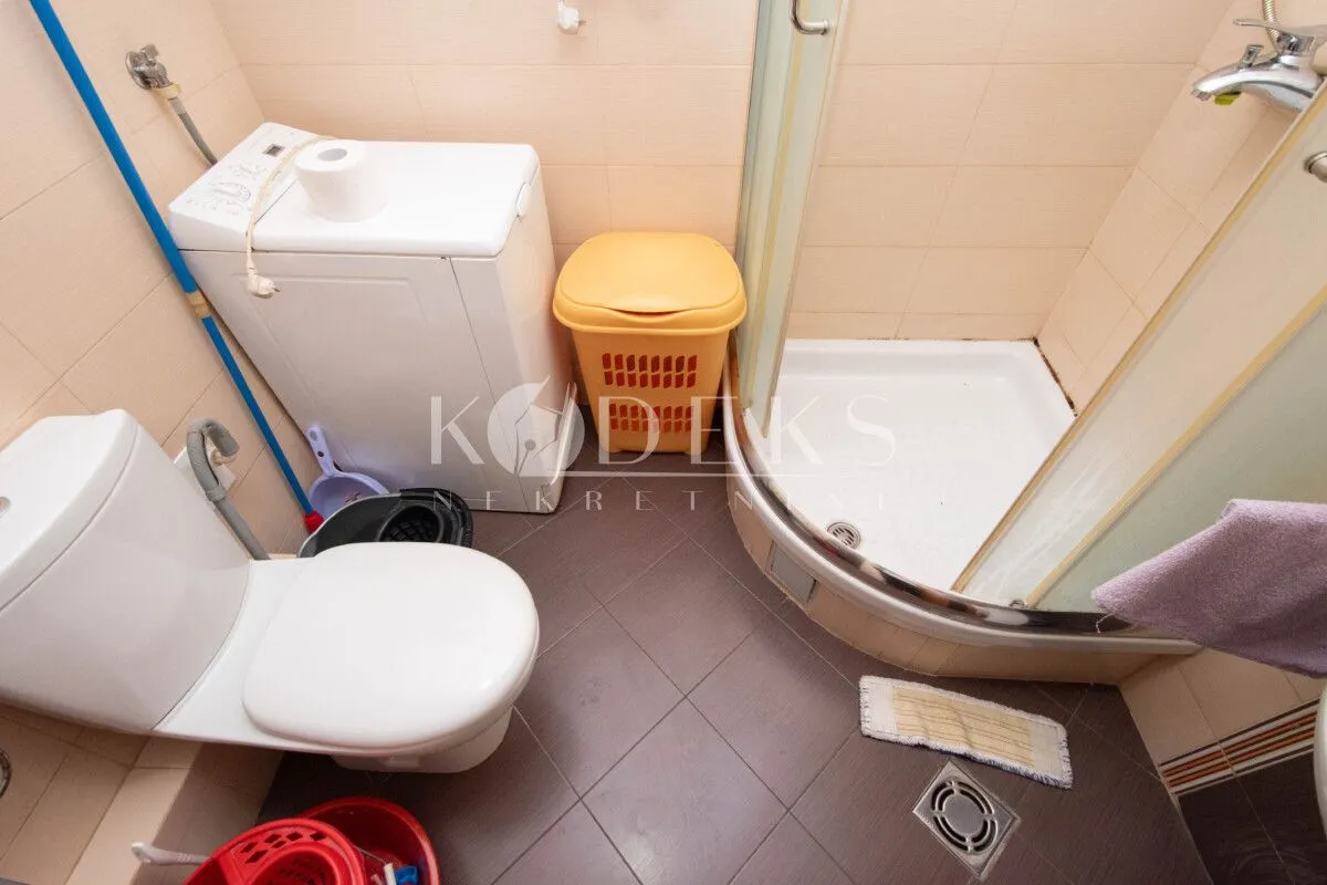 Izdavanje, dvosoban stan, 55m², Stari Aerodrom, Podgorica