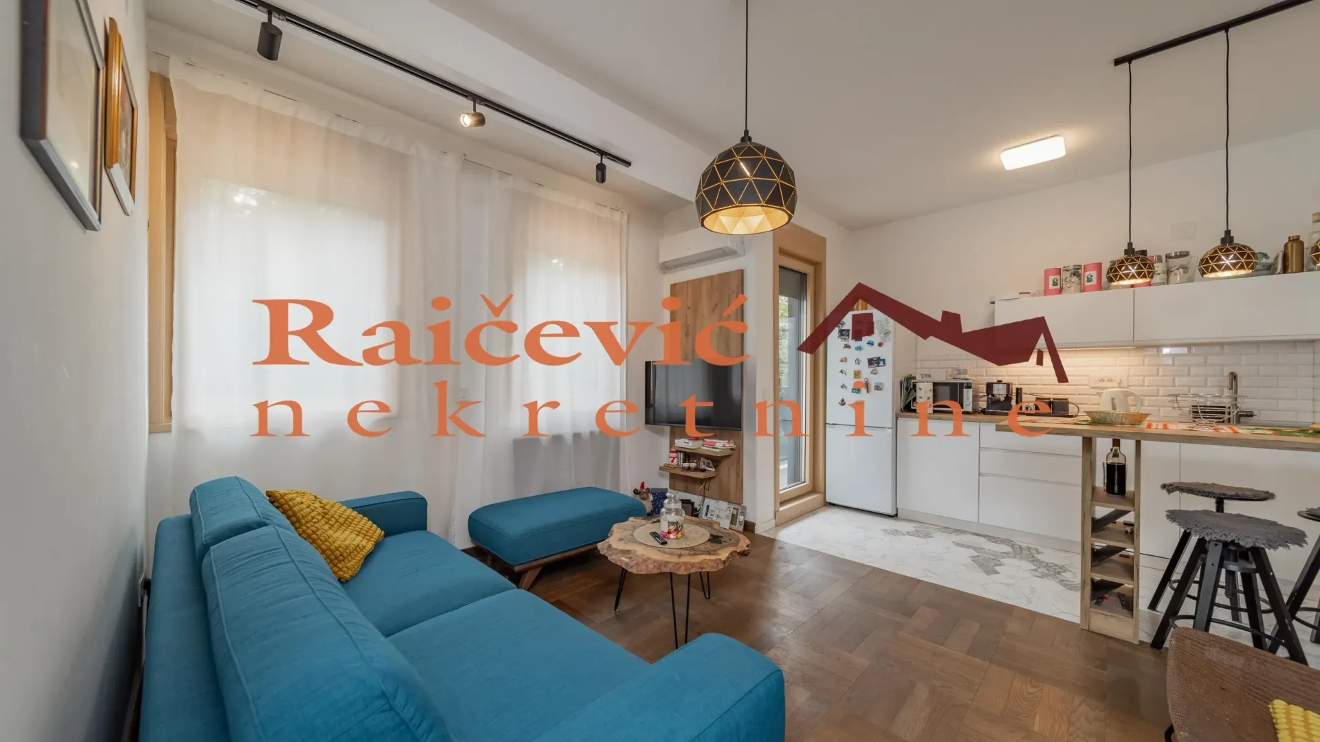 Izdavanje, dvosoban stan, 40m², Šumice, Beograd