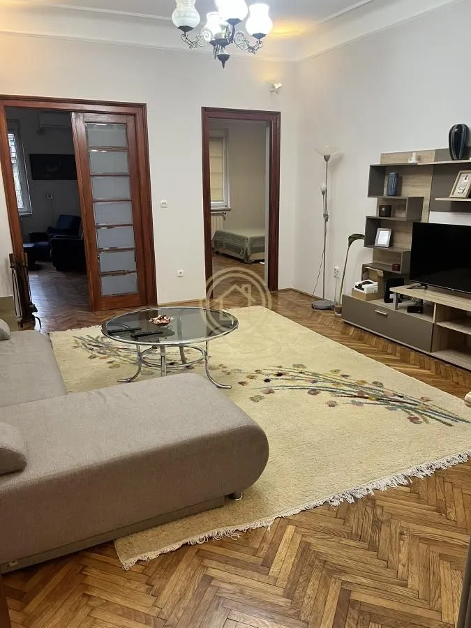 Rent, four bedroom apartment, 120m², Stari Grad, Beograd