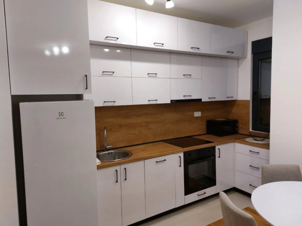 Izdavanje, dvosoban stan, 55m², New City, Podgorica