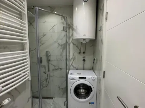 Izdavanje, dvosoban stan, 45m², Vračar Sve Podlokacije, Beograd - image 6