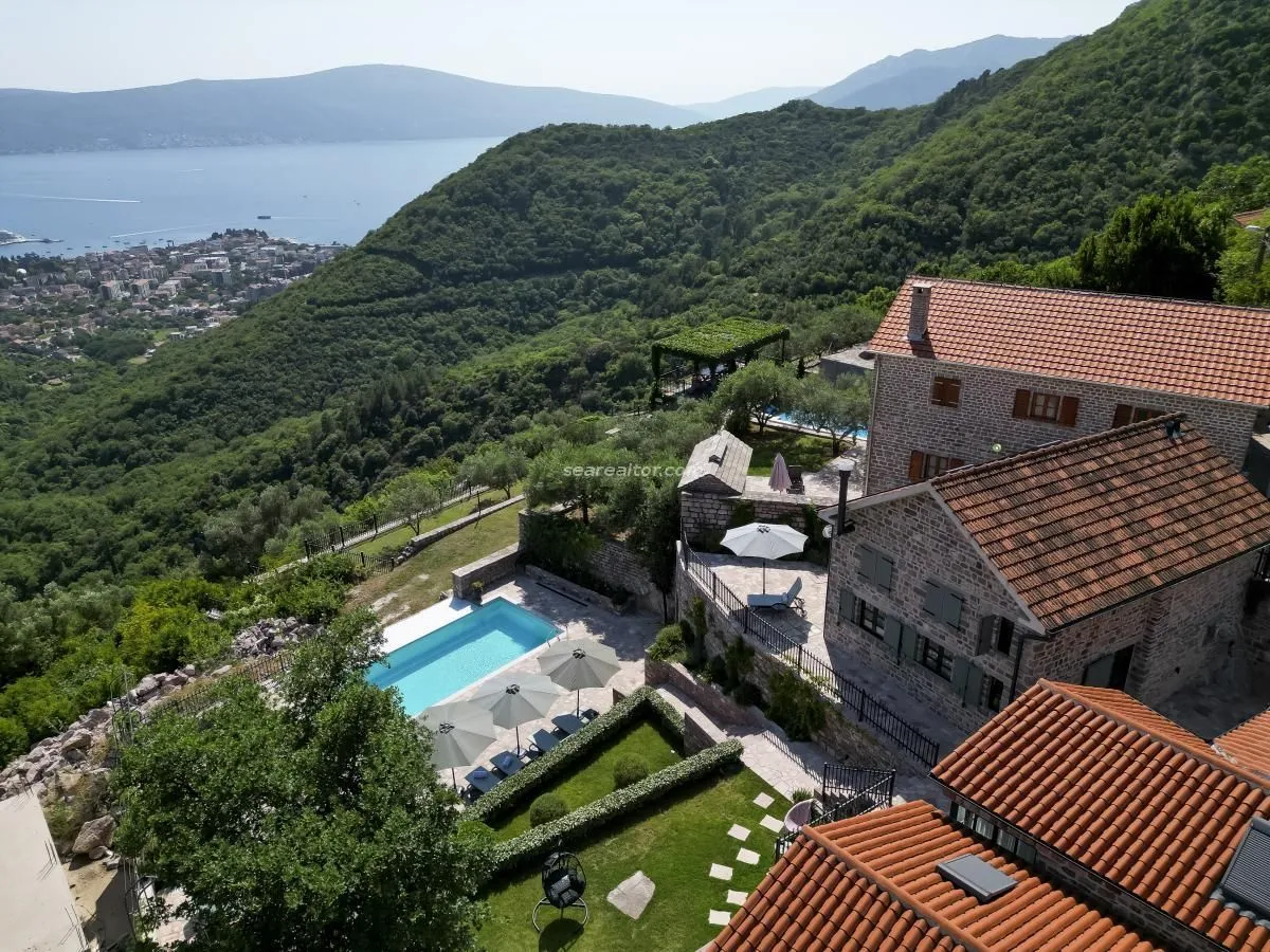 Prodaja, kuća, 293m², Tivat, Crna Gora