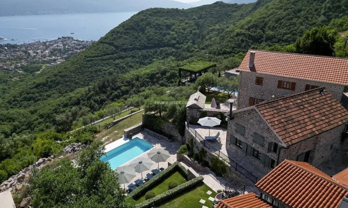 Prodaja, kuća, 293m², Tivat, Crna Gora
